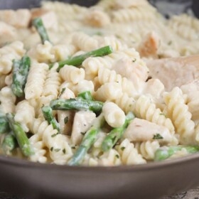 Chicken and Asparagus Pasta